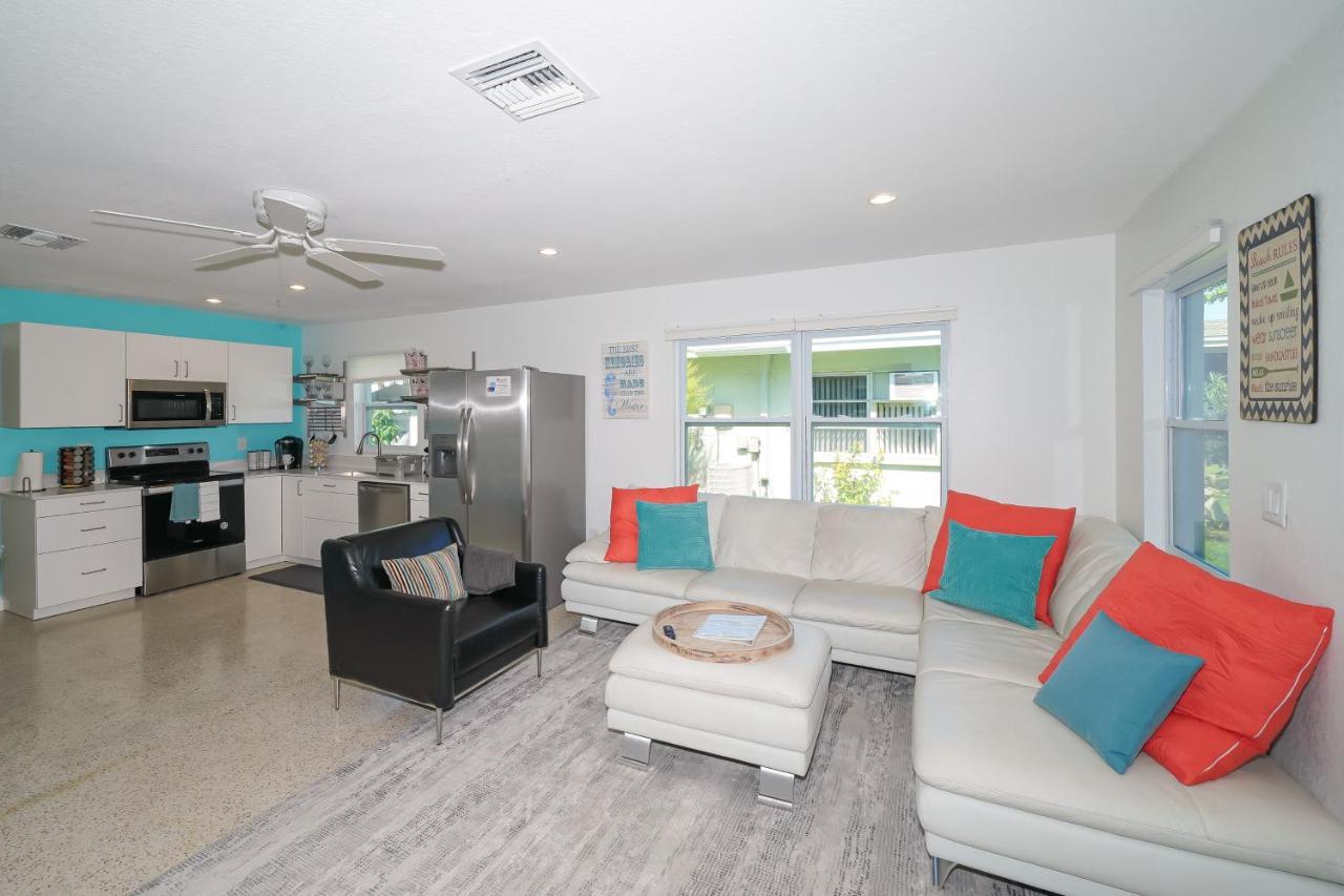 Modern & Fresh - Less Than 3 Miles To The Beach! Sarasota Exterior foto